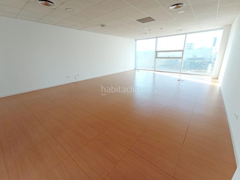 Foto 5933afdf-b3cc-4392-8733-23db2dbc6ece. Affitto ufficio con riscaldamento in Mercat Rubí