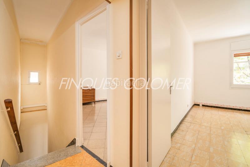 Foto 16f07b3d-cdd0-44be-bd18-12c737292683. Casa adossada amb aparcament a Centre Rubí