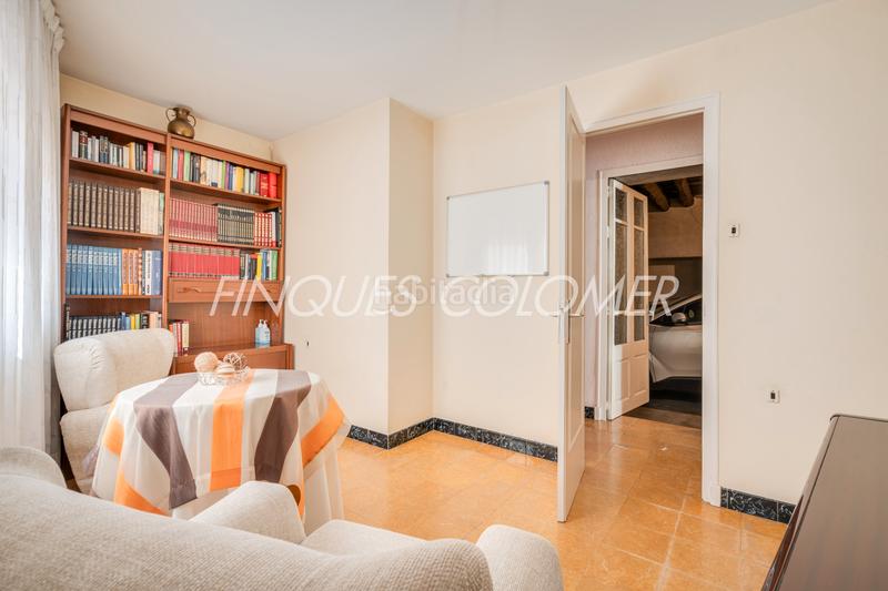 Foto 4970c11f-4caf-4500-8737-289b9854da7b. Casa adossada amb aparcament a Centre Rubí
