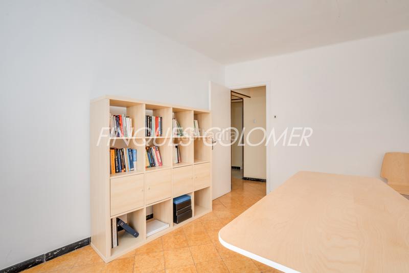 Foto dda51650-0e4a-470f-991b-918023337c2f. Casa adossada amb aparcament a Centre Rubí