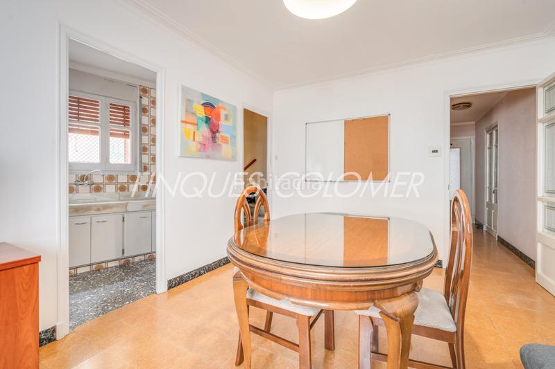 Foto ef900ad5-2499-4e5e-8237-c17e28058cca. Casa adossada amb aparcament a Centre Rubí