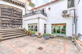 Maison jumelée à Centre. Única esquinera en el corazón de rubí