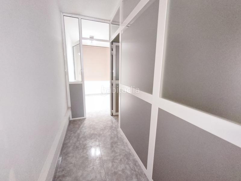 Foto 4721f309-d79e-454b-8d65-8693022d9766. Location bureau avec chauffage dans Centre Rubí