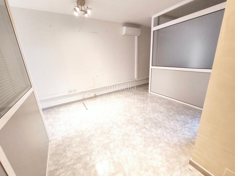 Foto 62ac43bd-3ad9-4333-952f-cb0eced4d881. Location bureau avec chauffage dans Centre Rubí