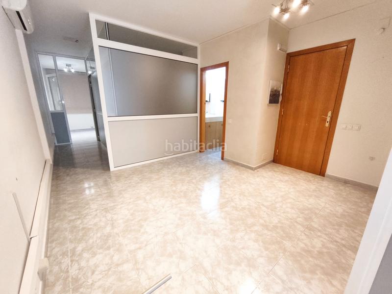 Foto 9f520a68-cb41-4c75-90a5-005b57937bfc. Location bureau avec chauffage dans Centre Rubí