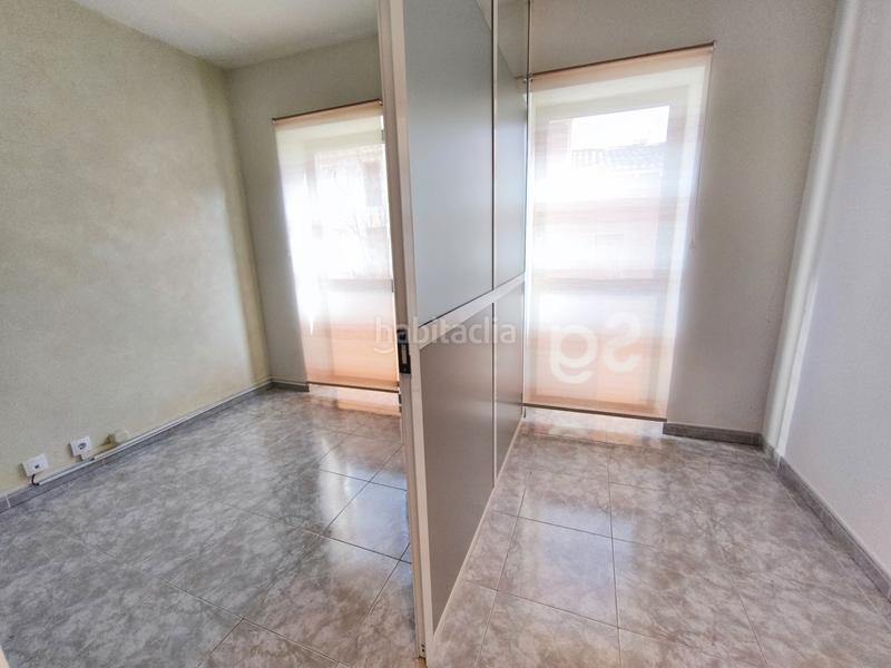 Foto f528e14b-ce95-4d21-b829-57db83acffce. Location bureau avec chauffage dans Centre Rubí