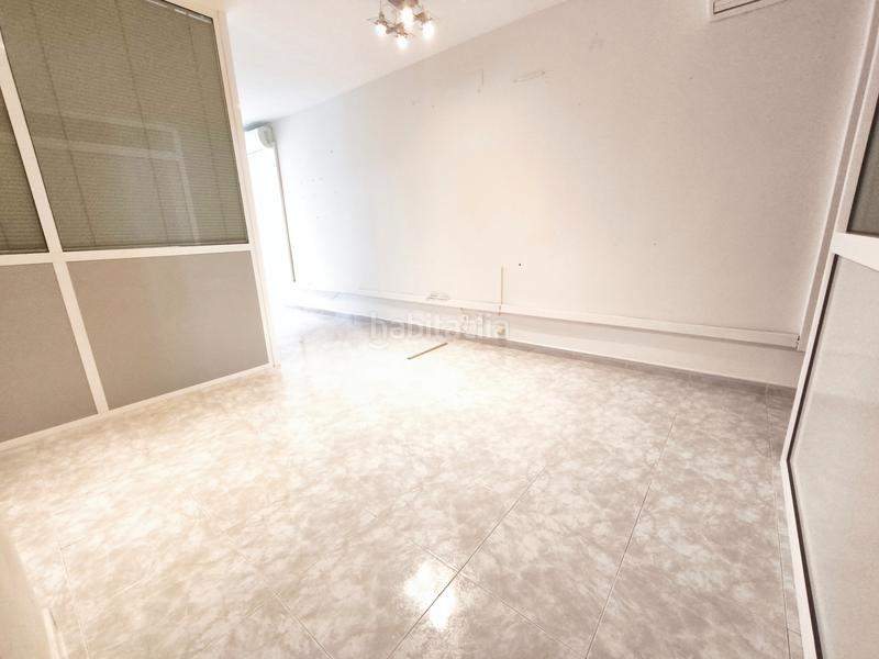 Foto 939d8cc3-c745-4bbc-b4be-5239b8e1806a. Miete büro mit heizung in Centre Rubí