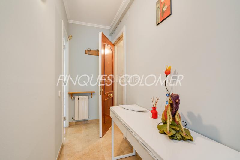 Foto 0e2ec5a7-b341-43e1-bf41-1cfa2bed0330. Casa adosada en calle peatonal en pleno centro en Rubí