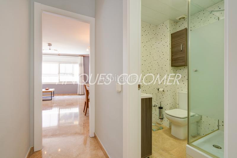 Foto 48294da2-a0a2-463e-b008-8392e6e82024. Casa adosada en calle peatonal en pleno centro en Rubí