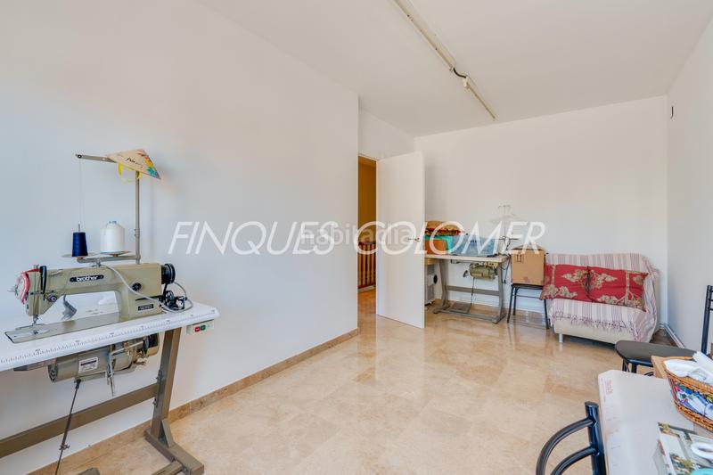 Foto 77156c13-356c-44ee-b420-df5cbc641eb2. Casa adosada en calle peatonal en pleno centro en Rubí