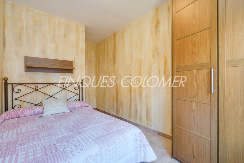 Foto a32938cc-e417-4cdf-8220-ca2c11ce2ba4. Casa adosada en calle peatonal en pleno centro en Rubí