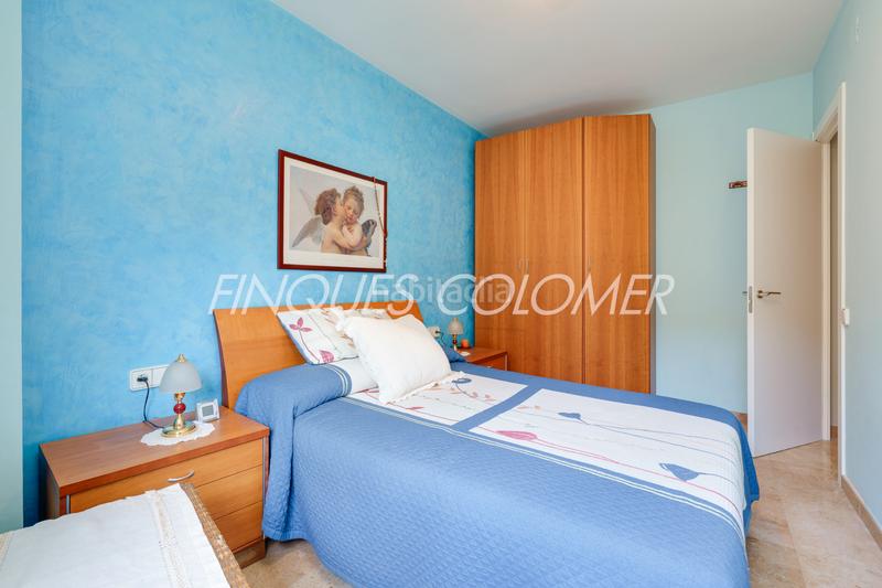 Foto abca95ab-303d-45ec-bc38-afede7889e05. Casa adosada en calle peatonal en pleno centro en Rubí