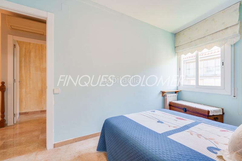 Foto f4fed3f5-57d5-4620-a539-4e634b2de7ee. Casa adosada en calle peatonal en pleno centro en Rubí