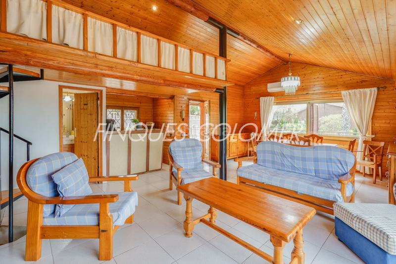 Foto 4fa1ab3a-d7ad-4b3f-a217-621a3b3ffd1b. Chalet con piscina y jardín en Castellnou-Can Mir-Can Solà Rubí