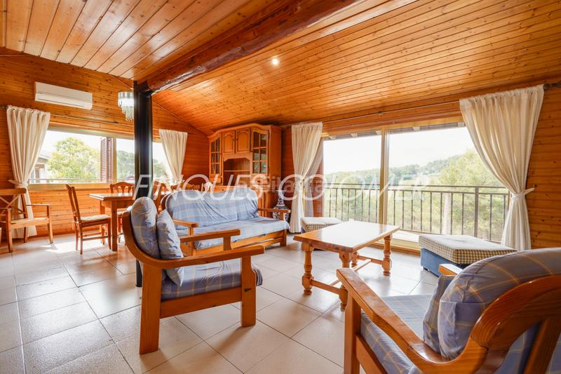 Foto 55132cc4-9793-43b3-adf4-5ade86f9e527. Chalet con piscina y jardín en Castellnou-Can Mir-Can Solà Rubí