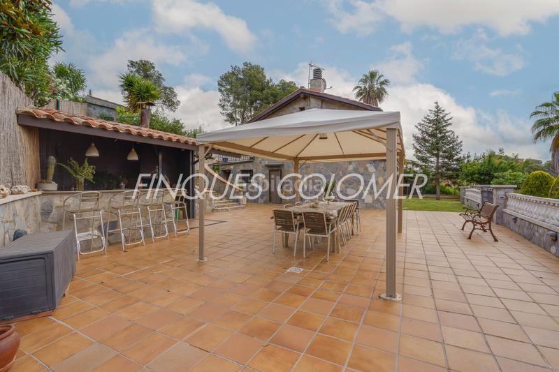 Foto 956e3abc-154d-4be4-a8d1-354470b374b2. Chalet con piscina y jardín en Castellnou-Can Mir-Can Solà Rubí