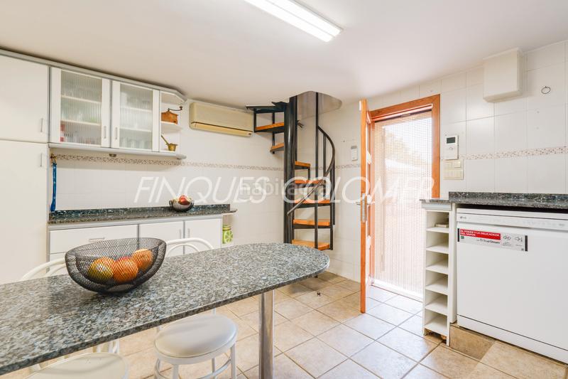 Foto e96ac758-8b11-4613-a324-a2890444ffaa. Chalet con piscina y jardín en Castellnou-Can Mir-Can Solà Rubí