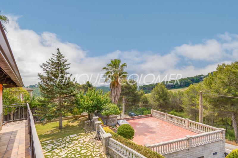 Foto f25e5338-231b-4960-a433-11636a598638. Chalet con piscina y jardín en Castellnou-Can Mir-Can Solà Rubí