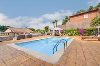 Xalet a Castellnou-Can Mir-Can Sol. Con piscina y jardn