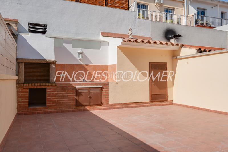 Foto 9c8837a3-9899-4269-8318-4b6496e026d6. Casa adosada con terraza y garaje en La Serreta Rubí