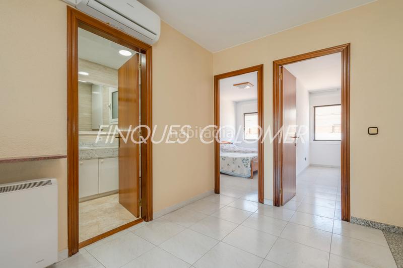 Foto cd726607-2f49-4852-8c59-0b8a34875d14. Casa adosada con terraza y garaje en La Serreta Rubí