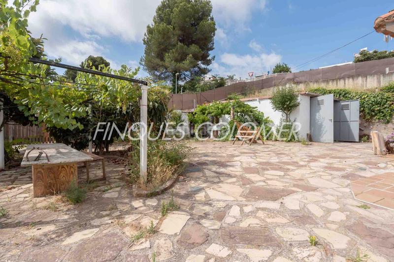 Foto f48940c9-b521-45e4-94c9-9d2e43f4c071. Casa en Sant Muç Rubí