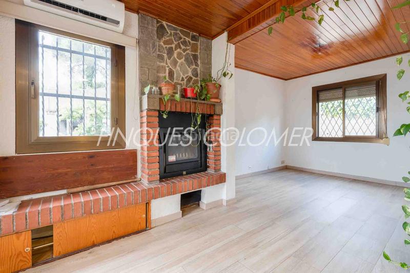 Foto abe3d7d0-d0b6-4e94-8555-cd0d57416bd3. Casa amb xemeneia aparcament a Sant Muç Rubí