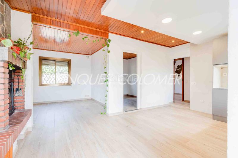 Foto dd1fb45e-6d50-4003-86a9-0f66f78fd1f9. House with fireplace parking in Sant Muç Rubí