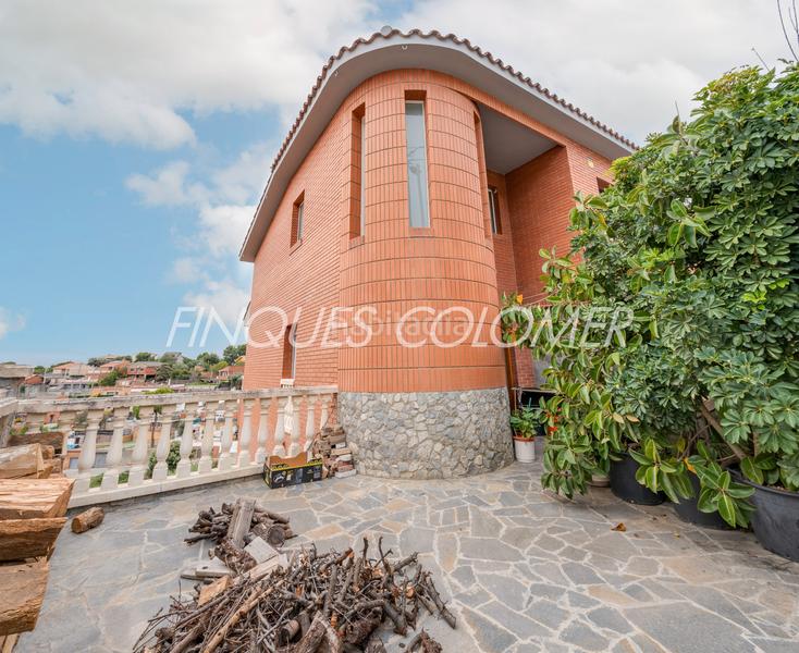 Foto 18a54edb-7580-4e28-922c-b4b7717b9e5b. Chalet avec cheminée chauffage parking dans Castellnou-Can Mir-Can Solà Rubí