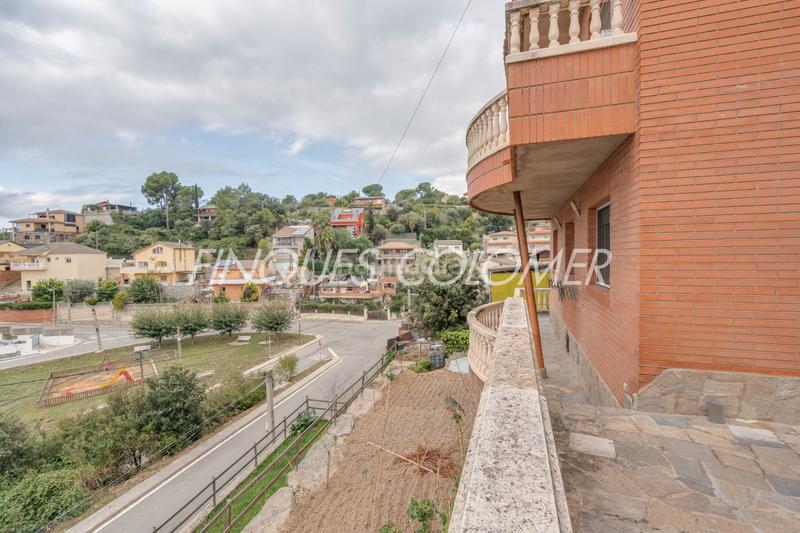 Foto 3916e48c-9774-45b4-a960-632b8528b98d. Chalet avec cheminée chauffage parking dans Castellnou-Can Mir-Can Solà Rubí