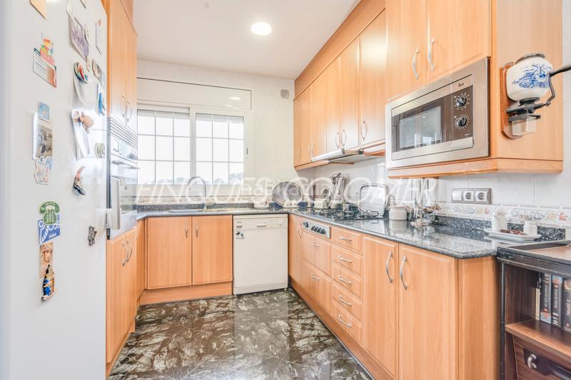 Foto 4fdc51c2-b47a-4dc8-8c6f-17b7a39f54c0. Chalet avec cheminée chauffage parking dans Castellnou-Can Mir-Can Solà Rubí