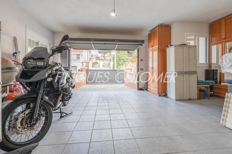 Foto 1ca4d45c-6665-42ff-b47d-447b3ee2678f. Chalet con camino riscaldamento parcheggio in Castellnou-Can Mir-Can Solà Rubí