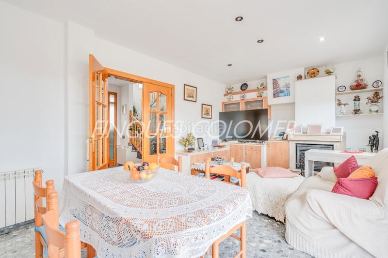 Foto 2f3188ec-a64b-415f-b39b-bedd97a28922. Chalet con camino riscaldamento parcheggio in Castellnou-Can Mir-Can Solà Rubí