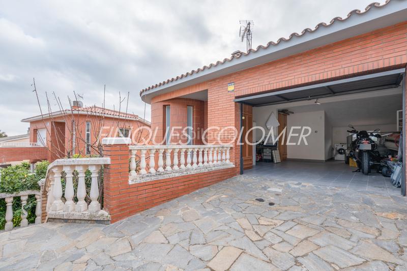 Foto 4b33c1df-9bcf-485a-a837-d49a9b890fe0. Chalet con camino riscaldamento parcheggio in Castellnou-Can Mir-Can Solà Rubí