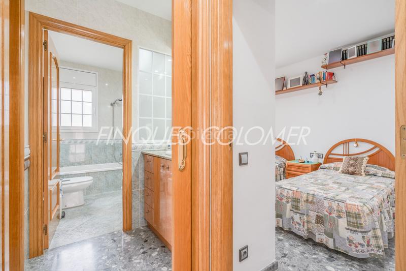 Foto 55a24daa-673a-417a-8a01-e2759da5035d. Chalet con camino riscaldamento parcheggio in Castellnou-Can Mir-Can Solà Rubí