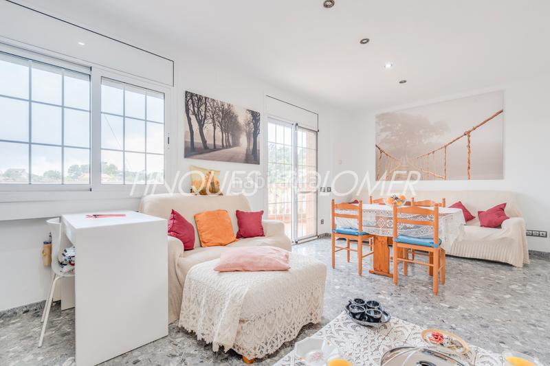 Foto 5a218979-b4e0-4636-9364-7d51183d61f0. Chalet con camino riscaldamento parcheggio in Castellnou-Can Mir-Can Solà Rubí