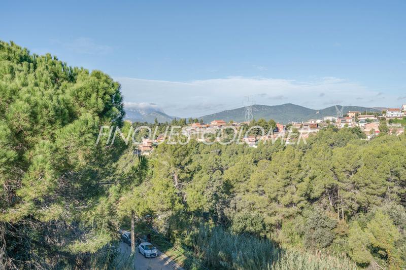 Foto 79bd663a-03e9-4510-8db3-691233e068da. Chalet mit kamin heizung parking in Can Palet de Vista Alegre Terrassa