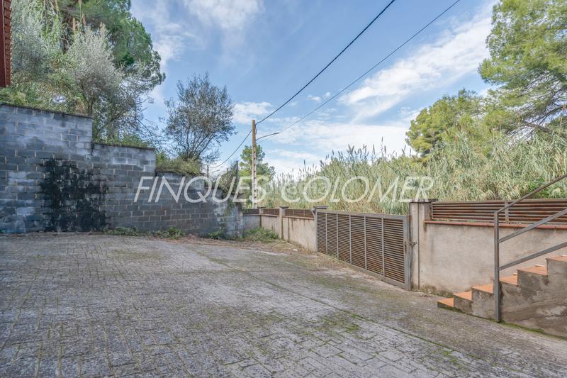 Foto b330e951-041a-4380-8f29-d8b0337c65db. Chalet mit kamin heizung parking in Can Palet de Vista Alegre Terrassa