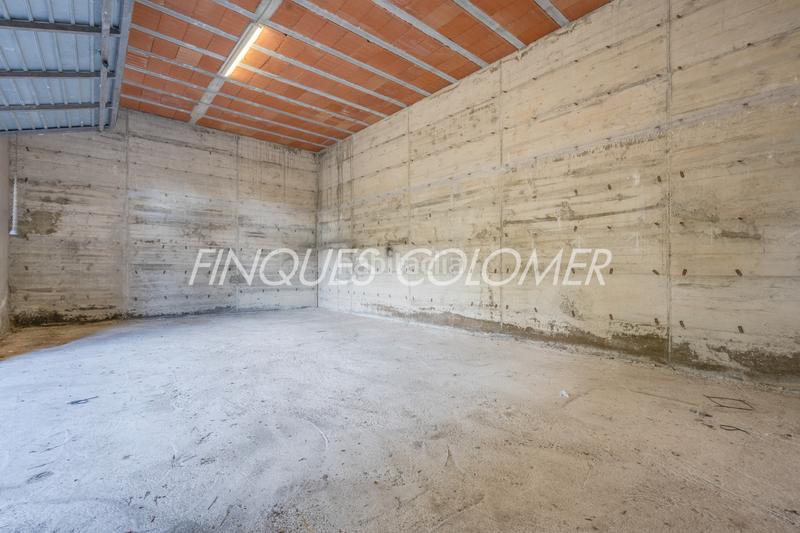 Foto 25d47ced-7fb3-4f4a-b9ae-543872bbd4ac. Chalet with fireplace heating parking in Can Palet de Vista Alegre Terrassa