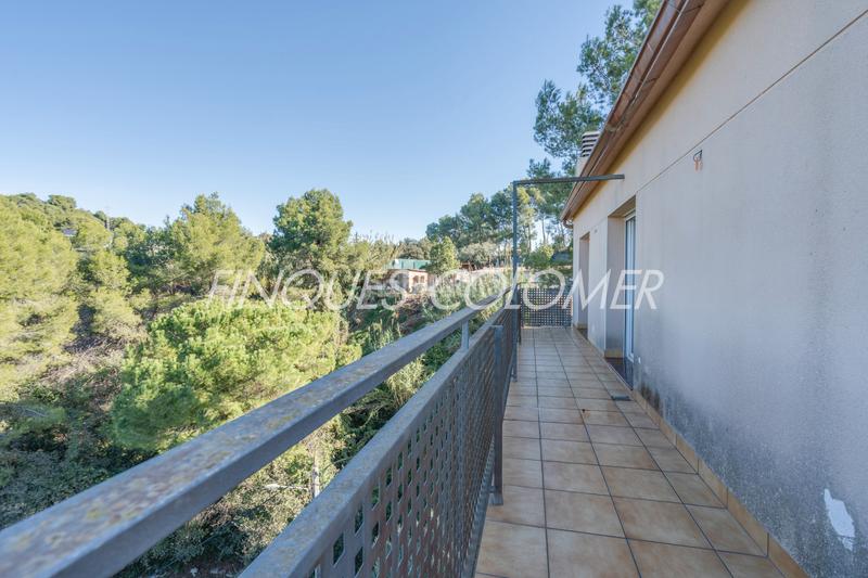 Foto 3e5079d3-cc55-40f6-a3a2-157e929aab71. Chalet with fireplace heating parking in Can Palet de Vista Alegre Terrassa