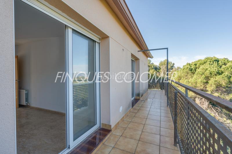 Foto 5611ae25-a668-4733-9120-25202840b11f. Chalet with fireplace heating parking in Can Palet de Vista Alegre Terrassa