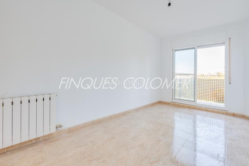 Foto 9aaa5777-51c5-47ee-8b78-d39c8427d5ee. Chalet with fireplace heating parking in Can Palet de Vista Alegre Terrassa