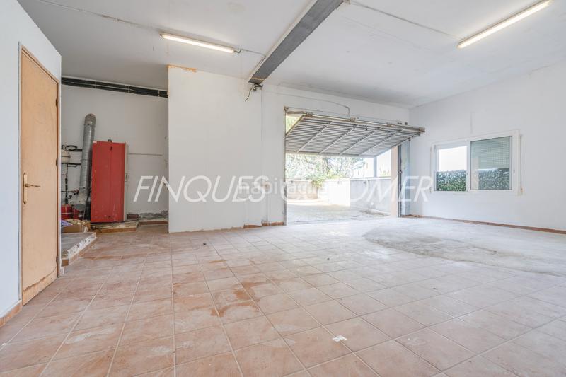 Foto d668cc7f-c3e9-4868-b59f-5a46bc103231. Chalet with fireplace heating parking in Can Palet de Vista Alegre Terrassa