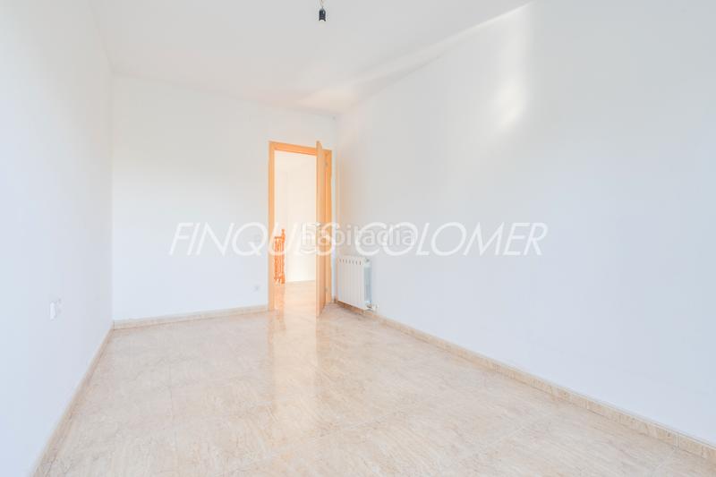 Foto eb7c689d-b4bd-4c48-b96e-6c24dd530706. Chalet with fireplace heating parking in Can Palet de Vista Alegre Terrassa