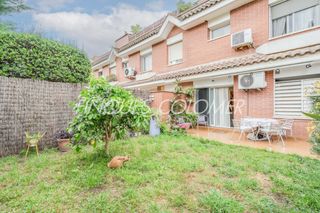 Dúplex a Ca n´Alzamora. Con jardín y parking