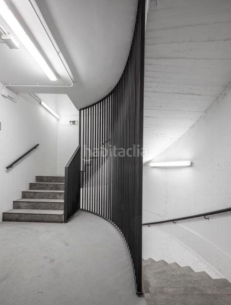 Foto 9f71c9bd-765f-4987-a685-7efde5c2eebc. Aparcament cotxe a carrer illa 6 a La Devesa Girona