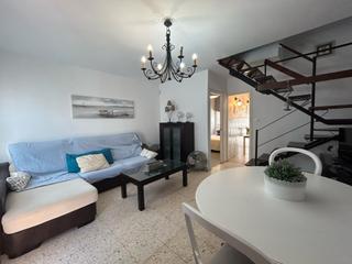 Maison jumelée à Santuario. Dúplex 4 dormitorios, playa de regla y santuario