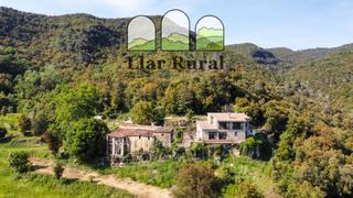 Masia a Sant esteve. Finca con 3 masías en sant aniol de finestres