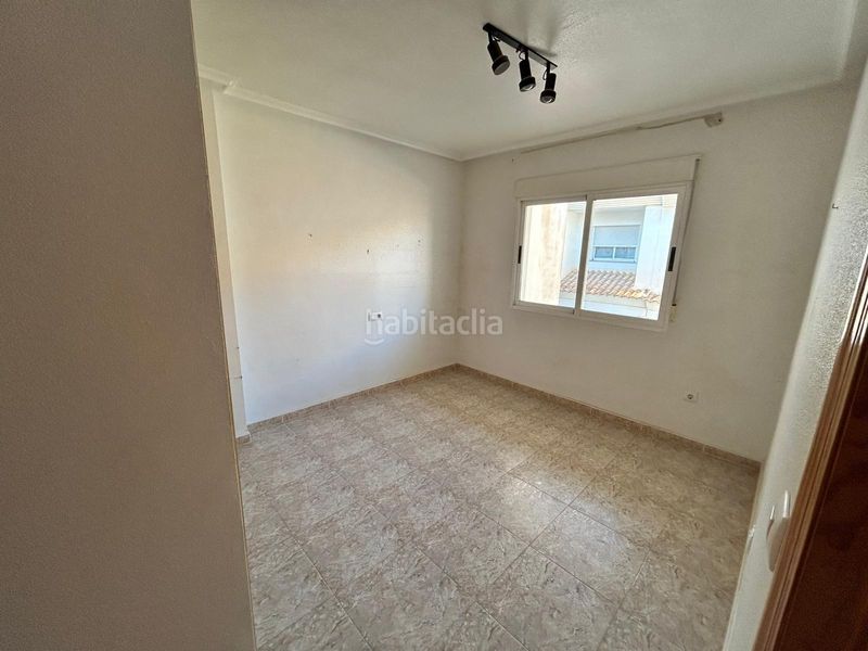 Foto 03dcefa0-6897-4637-9804-ac33cc01c162. Casa adossada amb aparcament a Centro Alcázares (Los)