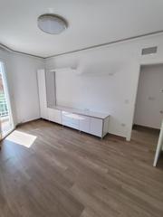 Piso  Calle poeta federico garca lorca. Oportunidad nica! piso de 2 habitaciones con balcn y mucha luz